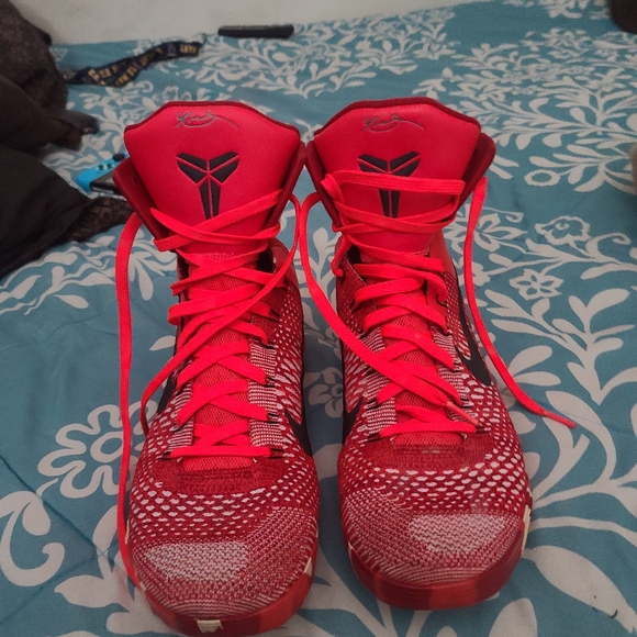 Kobe elite 9 christmas high (size 10) - Picture 4 of 4